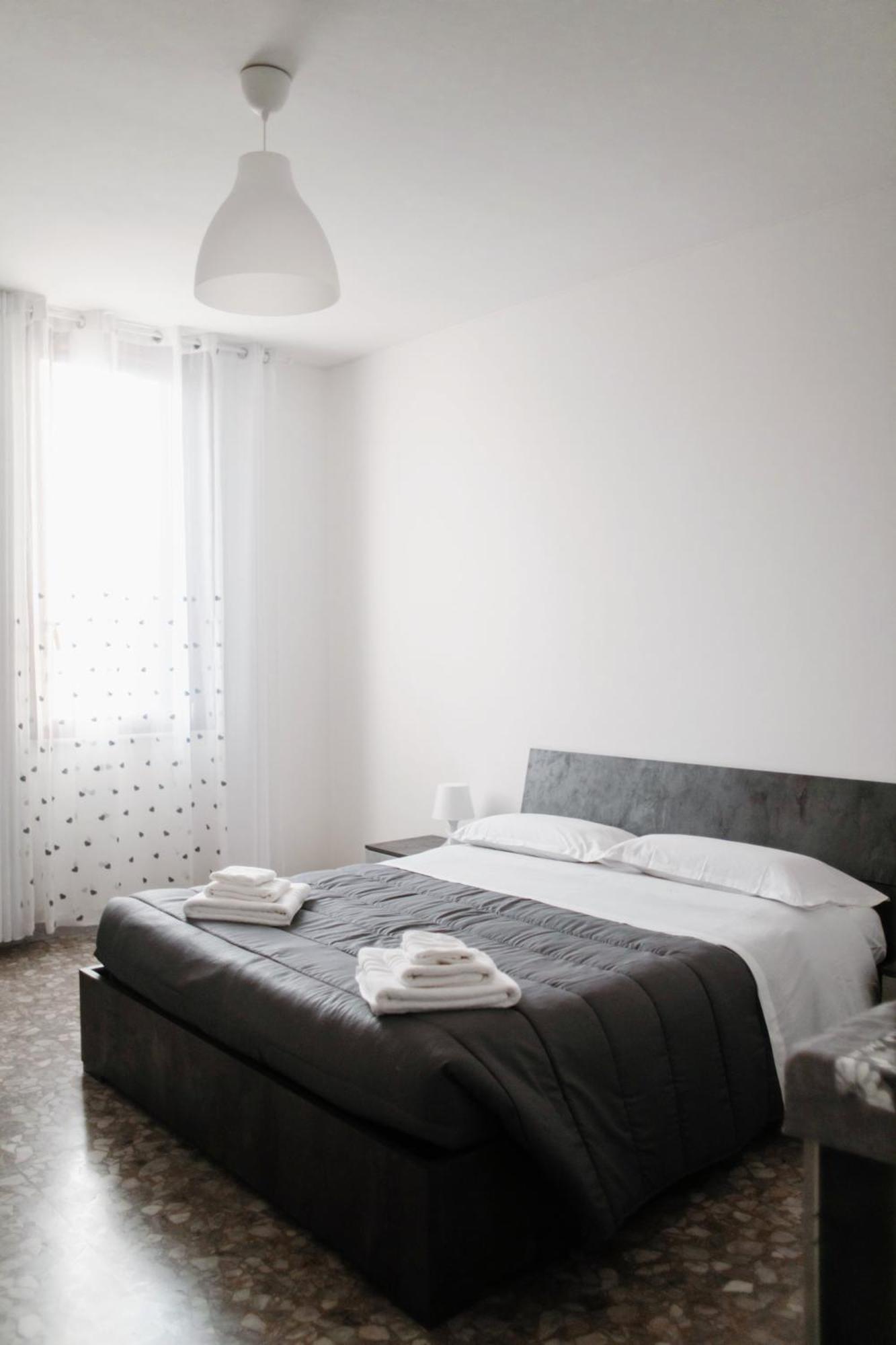 Mamas House Apartment ลิโด ดิ ออสเตีย ภายนอก รูปภาพ
