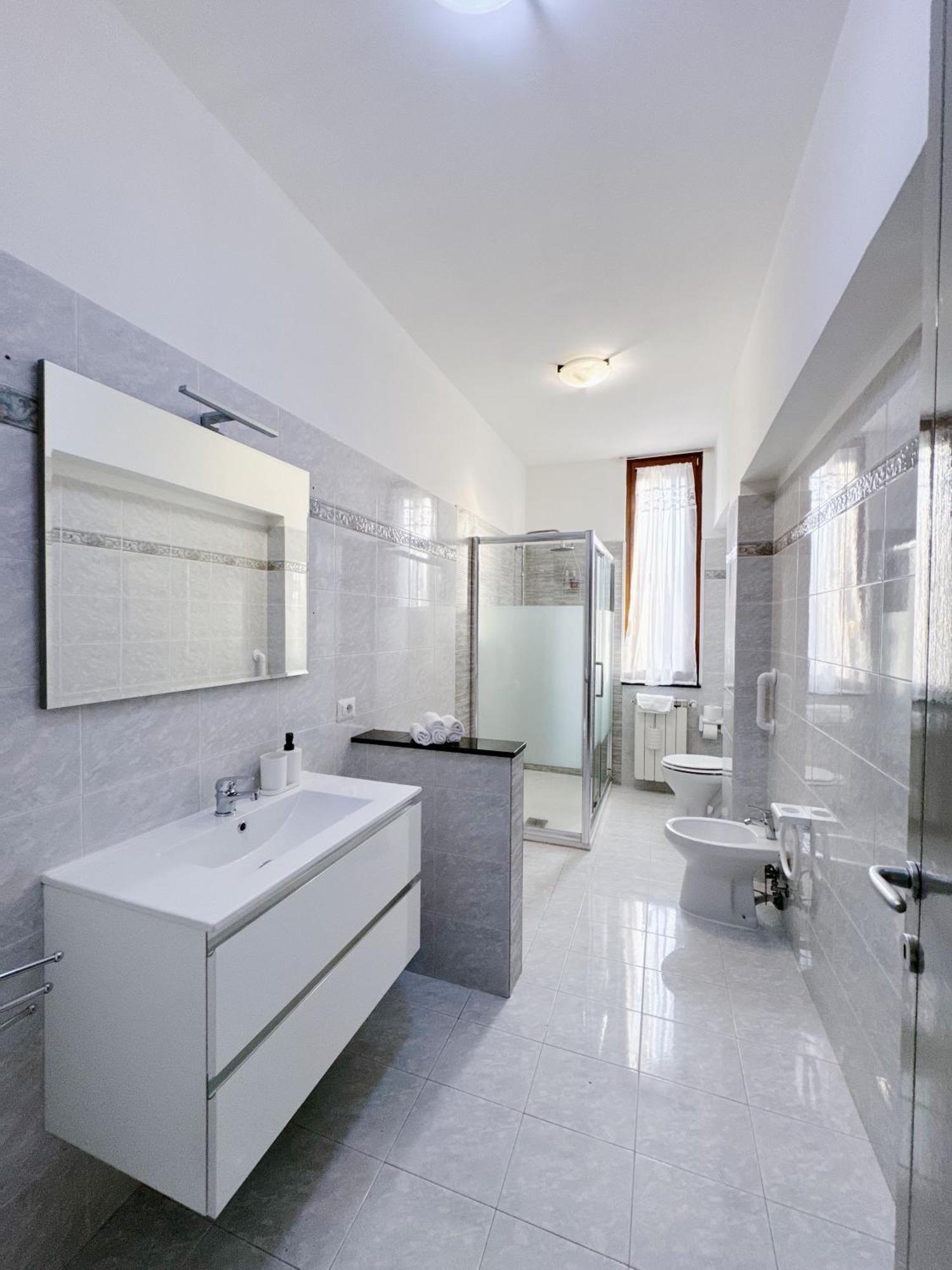 Mamas House Apartment ลิโด ดิ ออสเตีย ภายนอก รูปภาพ
