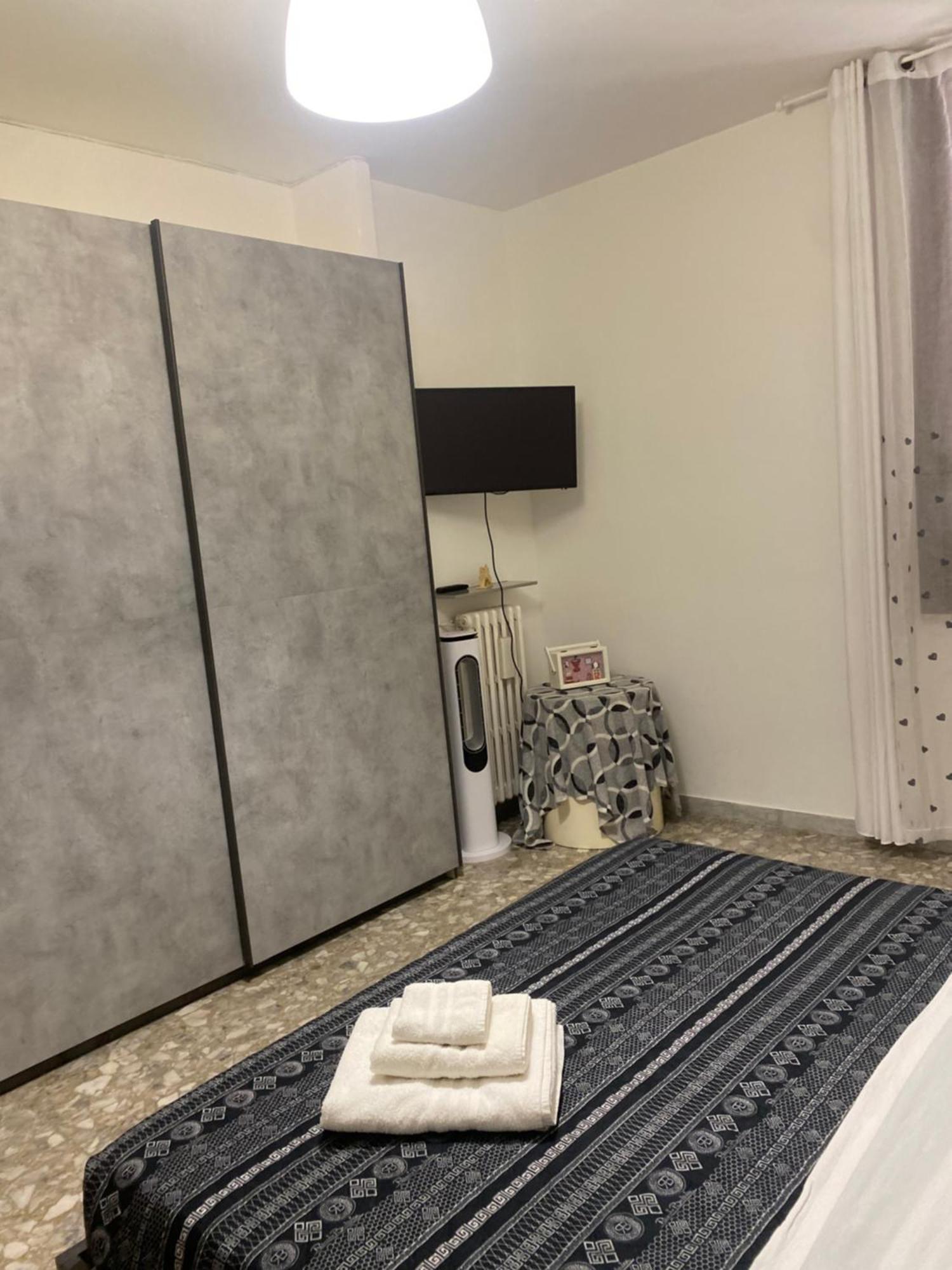 Mamas House Apartment ลิโด ดิ ออสเตีย ภายนอก รูปภาพ